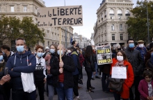 Διαμαρτυρία στη Γαλλία για τη δολοφονία του καθηγητή Samuel Paty από τζιχαντιστή