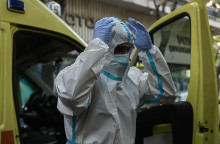 Κορωνοϊός - COVID-19 - Ασθενοφόρο ΕΚΑΒ