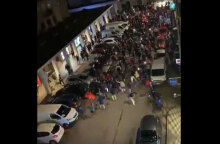 Τούρκοι εθνικιστές σε δρόμο στη Βιέννη κυνηγούν Αρμενίους