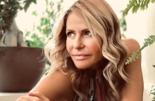 Τζένη Μπαλατσινού