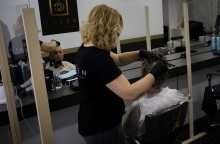 Μέτρα προστασίας στα κομμωτήρια