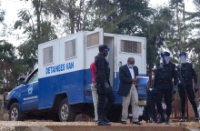 O Paul Rusesabagina απήχθη και κρατείται στη Ρουάντα. Η Anaïse Kanimba, κόρη του διάσημου ανθρωπιστή μας ξεναγεί στο παρασκήνιο της σκοτεινής υπόθεσης