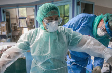 ΝΟΣΟΚΟΜΕΙΟ ΑΝΑΦΟΡΑΣ COVID-19 "ΣΩΤΗΡΙΑ"-ΣΤΙΓΜΙΟΤΥΠΑ ΑΠΟ ΤΗΝ ΜΟΝΑΔΑ ΕΝΤΑΤΙΚΗΣ ΘΕΡΑΠΕΙΑΣ