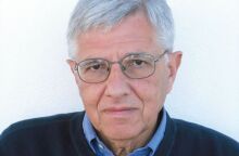 Ο Τάσος Γιαννίτσης