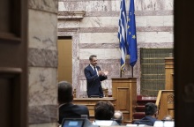 O πρωθυπουργός Κυριάκος Μητσοτάκης κατά την ομιλία του στη Βουλή