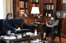 Η ΠτΔ, Κατερίνα Σακελλαροπούλου και ο καθηγητής Σωτήρης Τσιόδρας