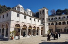 Η ιερά μονή Εικοσιφοίνισσας