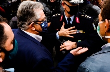 Επετειος Πολυτεχνειου - Συγκεντρωση του ΚΚΕ - Ο Δ. Κουτσουμπας Βρεθηκε αποκλεισμενος απο Αστυνομικες δυναμεις