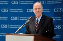 Ο Τομ Ντόνιλον