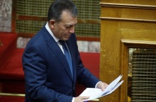 Γιάννης Βρούτσης 