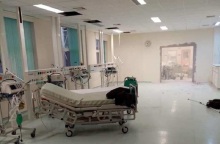 Γκρεμίζουν τοίχους για να φτιάξουν ΜΕΘ