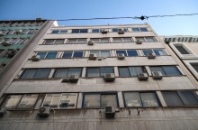 Αυτοκτονία άνδρα από τον 6ο όροφο σε ακάλυπτο κτηρίου στην οδό Παπαρηγοπούλου