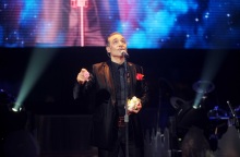 Ο τραγουδιστής Νότης Σφακιανάκης 