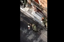 Επέτειος Γρηγορόπουλου: EΔΕ για αστυνομικό. Καταστρέφει ανθοδέσμη