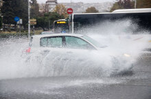 Κακοκαιρία: Δρόμοι... ποτάμια στη Θεσσαλονίκη