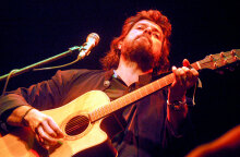 Στιγμιότυπο από τη συναυλία του Alan Parsons στην Αθήνα το 2004