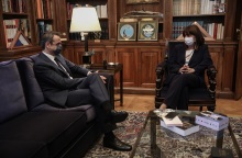 Η ΠτΔ, Κατερίνα Σακελλαροπούλου, με τον πρωθυπουργό, Κυριάκο Μητσοτάκη