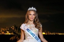 H 21χρονη April Benayoum