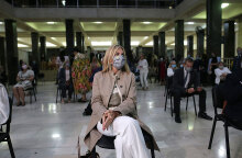 Μαρέβα Μητσοτάκη με μάσκα για τον κορωνοϊό