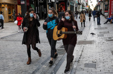 ΑΓΟΡΕΣ ΣΤΗΝ ΟΔΟ ΕΡΜΟΥ 