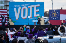 ΗΠΑ - Επαναληπτικές εκλογές στην Τζόρτζια - Οπαδοί του Τζο Μπάιντεν 
