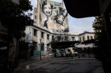 Κλειστά καταστήματα στου Ψυρρή - lockdown στην Αθήνα