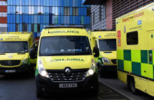 Κορωνοϊός στη Μεγάλη Βρετανία - Ασθενοφόρα στο Λονδίνο