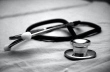 Γιατρός - στηθοσκόπιο 