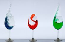 Χρωματιστά κρασιά