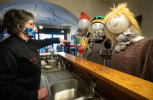 Εστιατόριο στο Βέλγιο σερβίρει κούκλες από μπαλόνια