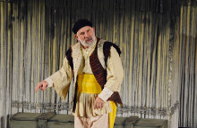 Πέτρος Φιλιππίδης