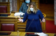 Η υφυπουργός Εργασίας και Κοινωνικών Υποθέσεων, Μαρία Συρεγγέλα