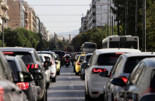 Αυτοκίνητα στη λεωφόρο Συγγρού - Μέχρι τις 26 Φεβρουαρίου 2021 η προθεσμία για τα τέλη κυκλοφορίας 2021