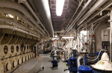 Μηχανοστάσιο πλοίου σε ναυτική βάση στη Μεγάλη Βρετανία (ΦΩΤΟ ΑΡΧΕΙΟΥ)