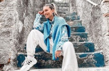 Αθηνά Οικονομάκου