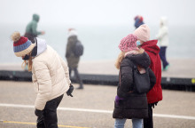 ΑΡΧΙΣΑΝ ΝΑ ΠΕΦΤΟΥΝ ΟΙ ΠΡΩΤΕΣ ΝΙΦΑΔΕΣ ΧΙΟΝΙΟΥ ΣΤΟ ΚΕΝΤΡΟ ΤΗΣ ΘΕΣΣΑΛΟΝΙΚΗΣ 