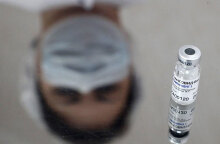 Μετά το ρωσικό εμβόλιο Sputnik-V, η Μόσχα δοκιμάζει το Sputnik-light