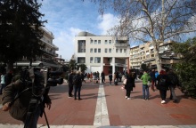 Θεσσαλονίκη: Συγκέντρωση κατά των περιοριστικών μέτρων στον Εύοσμο πραγματοποιήθηκε από κατοίκους της περιοχής, διαμαρτυρίες για την επιβολή καθολικού lockdown