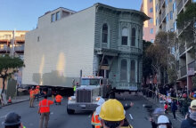 Σαν Φρανσίσκο: Βικτοριανή κατοικία, ηλικίας 139 ετών, μεταφέρθηκε με φορτηγό 7 τετράγωνα πιο πέρα για να μην κατεδαφιστεί