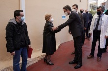 Επίσκεψη του Πρωθυπουργού Κυριάκου Μητσοτάκη στο Εμβολιαστικό Κέντρο Πατησίων