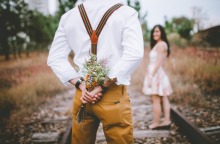 Σε συμβίωση και… γάμο οδηγεί η πανδημία!