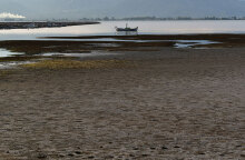 Ναύπλιο: Τεράστια άμπωτη σε παραλία - Υποχώρησε η στάθμη της θάλασσας