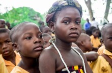 Ανήλικα κορίτσια στην Αφρική