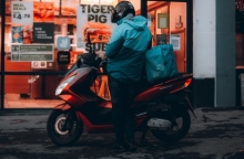 Οι ντελιβεράδες της Αθήνας