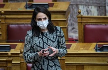 Η υφυπουργός Εργασίας και Κοινωνικών Υποθέσεων, Δόμνα Μιχαηλίδου