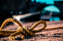 Αυτοκτόνησε 35χρονος γιατί βρέθηκε θετικός στον κορονοϊό στην Εύβοια, εντοπίστηκε κρεμασμένος σε δέντρο και εκεί τον βρήκαν η σύζυγός του και ο αδερφός του 