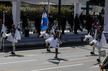 Στιγμιότυπο από τη στρατιωτική παρέλαση της 25ης Μαρτίου
