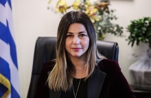 Η υφυπουργός Τουρισμού, Σοφία Ζαχαράκη