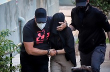 H κατηγορούμενη για την επίθεση με βιτριόλι στην Καλλιθέα