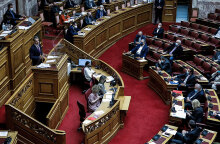 Συζήτηση στη Βουλή για την οικονομία - Στο βήμα ο πρωθυπουργός Κυριάκος Μητσοτάκης